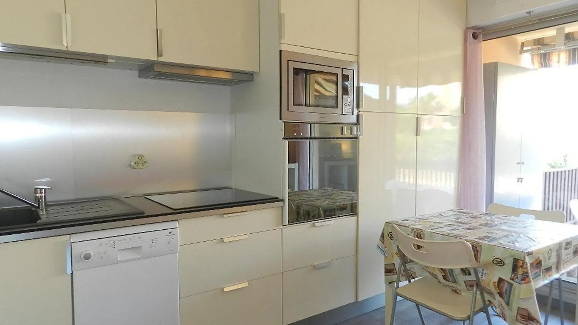 Appartement Renove Avec Acces Plage, Piscine Et Tennis - Bormes-Les-Mimosas - Fr-1-251-730